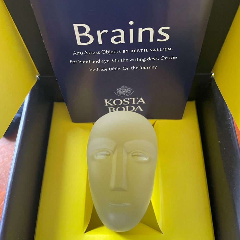 Kosta Boda Frosted Glass Face Sculpture - White - Picture 2 of 5